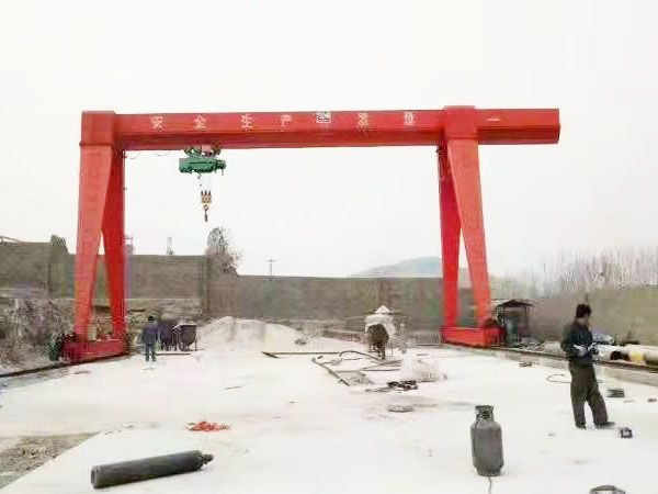 門式起重機是怎么工作的？